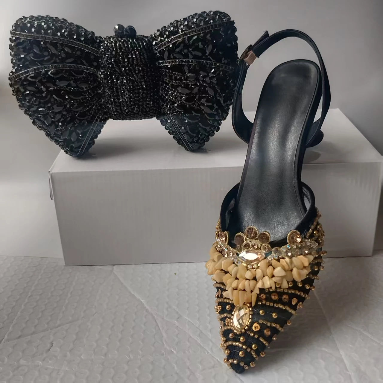 Insightlink Black Color Gems High Heeled Sandals and Bags Set Ladies Brand Designer Party Prom Stilettos Pointed Shoes and Purse