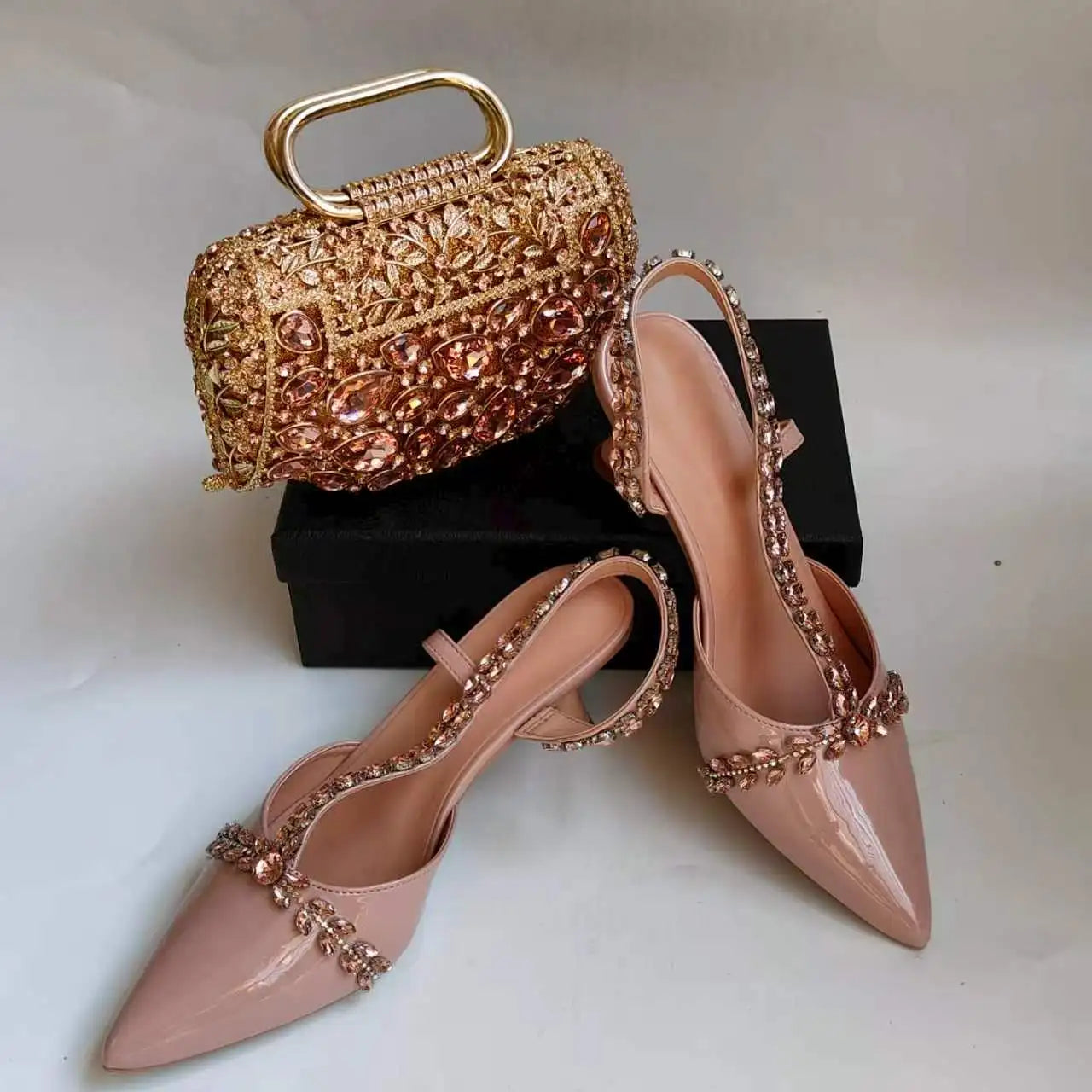 Insightlink Silver Shoes for Women Designer Pointed-Toe Set Luxury Wedding Hollowed Out Clutch Bag and Stilettos Matching Set